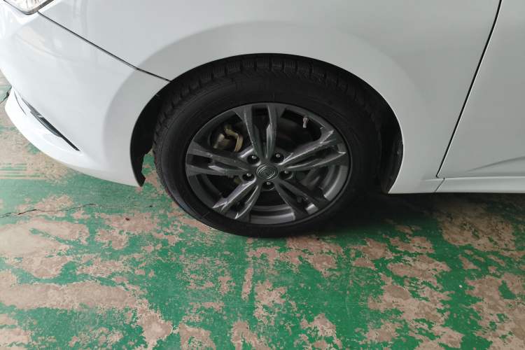 Used CHANGAN Eado DT 2019 1.6L Manual Comfort Model China VI Standard Left Front Wheel Hub