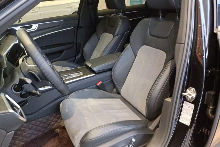 Used Audi A6L 2024 45 TFSI quattro Prestige Dynamic Edition
