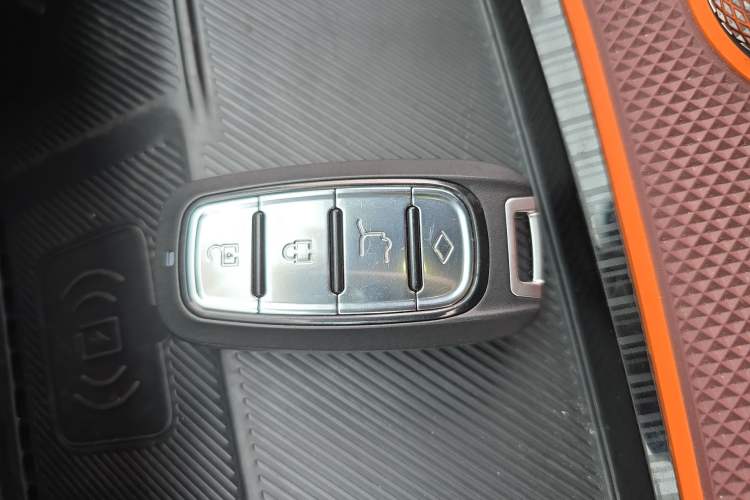 Used Geely Auto Monjaro L 2024 2.0TD High-Power Automatic Two-Wheel Drive Skyline Edition
