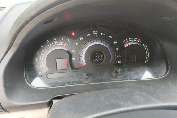 Used Bestune B70 2011 2.0L Automatic Fashion Version