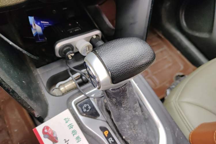 Used GAC Trumpchi GS4 2015 200T G-DCT Elite Edition Gear Lever