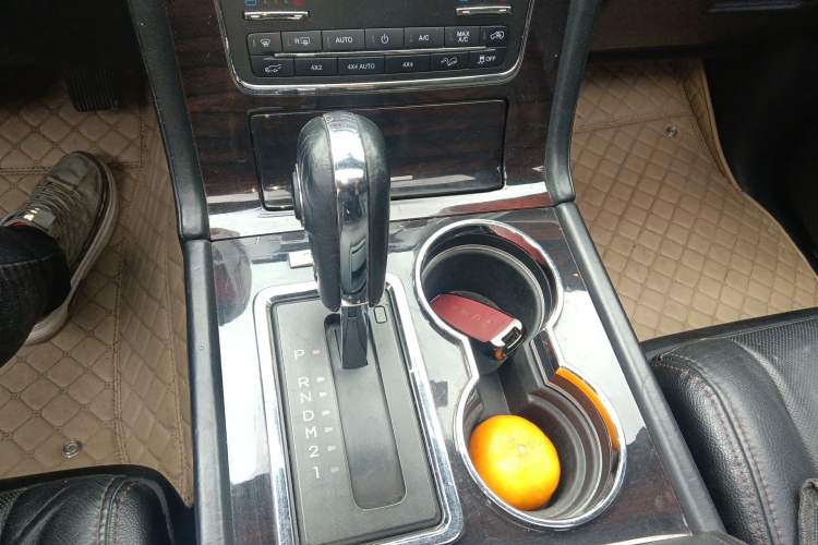 Used Lincoln Navigator 2016 3.5T AWD Gear Lever