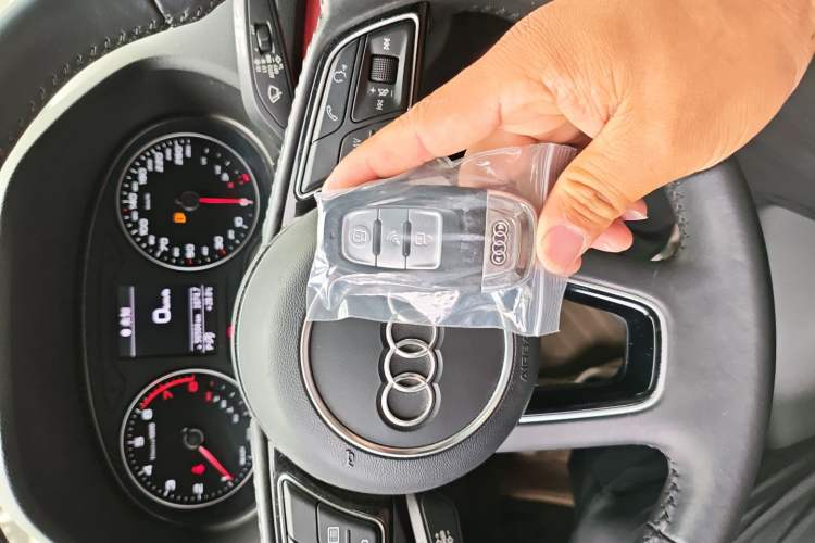 Used Audi Q2L 2018 35 TFSI Fashion Dynamic Version China VI Emission Standard Interior 1