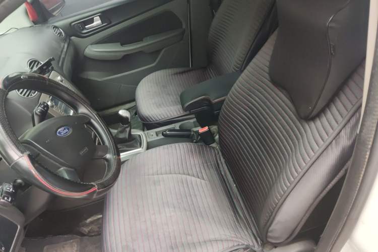 Used Ford Focus 2013 Hatchback Classic 1.8L Manual Base Model
