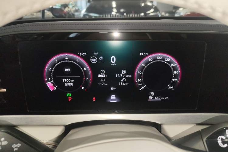 Used Volkswagen Passat 2025 Pro 380TSI Dragon Glory Edition Instrument Cluster