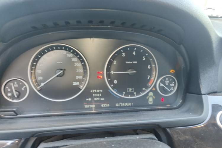 Used BMW 5 Series 2012 523Li Luxury Model
