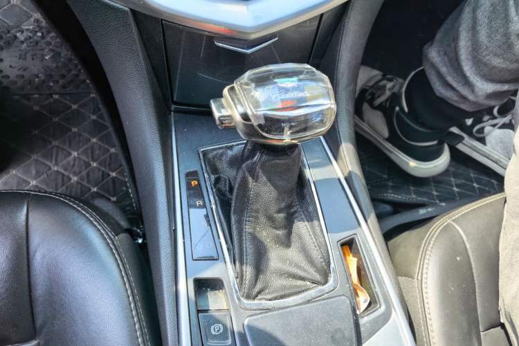 Used Cadillac SRX 2014 3.0L Comfort Model
