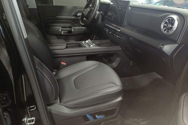 Used Tank 300 2025 2.0T Conqueror
