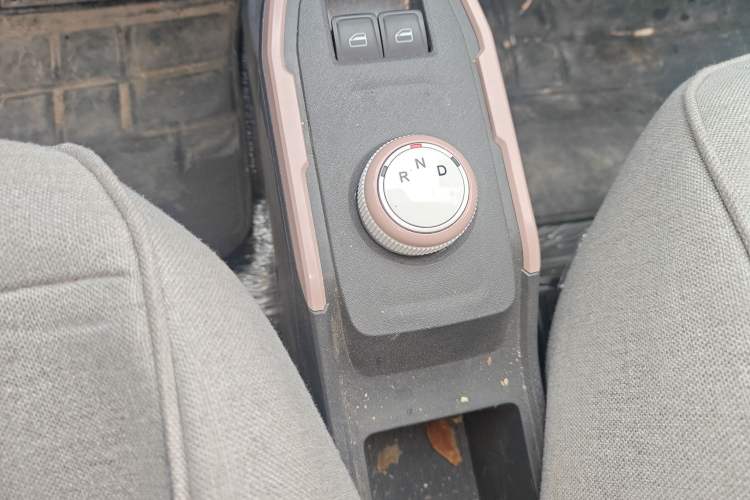 Used Chery QQ Ice Cream 2025 Model 205km Sundae Edition
