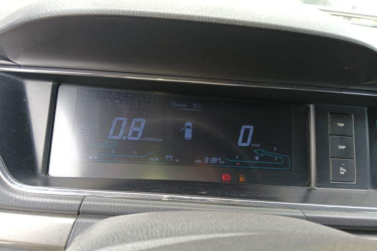 Used CHANGAN KAICHENG Oushang A600 2016 1.5L Manual Luxury 7-Seater Instrument Cluster