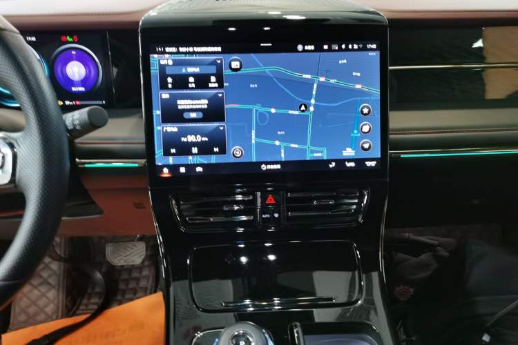 Used GAC Trumpchi M8 2023 Zongshi Series 400T Flagship Edition Audio And AC Panel