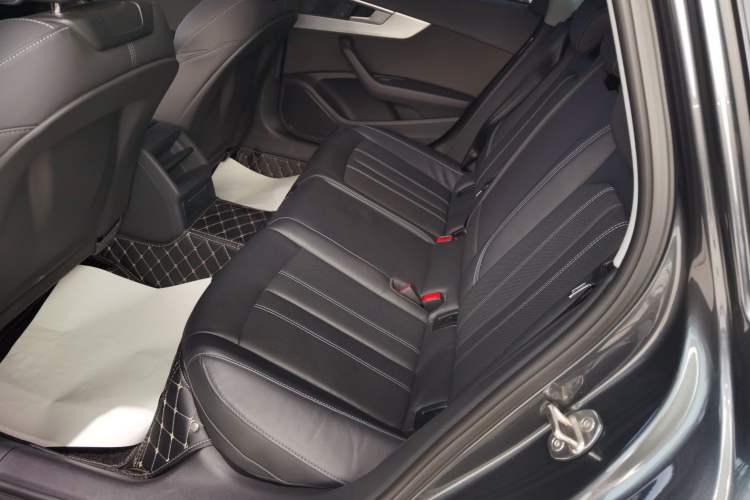 Used Audi A4L 2020 40 TFSI Fashion Dynamic Model Interior 4