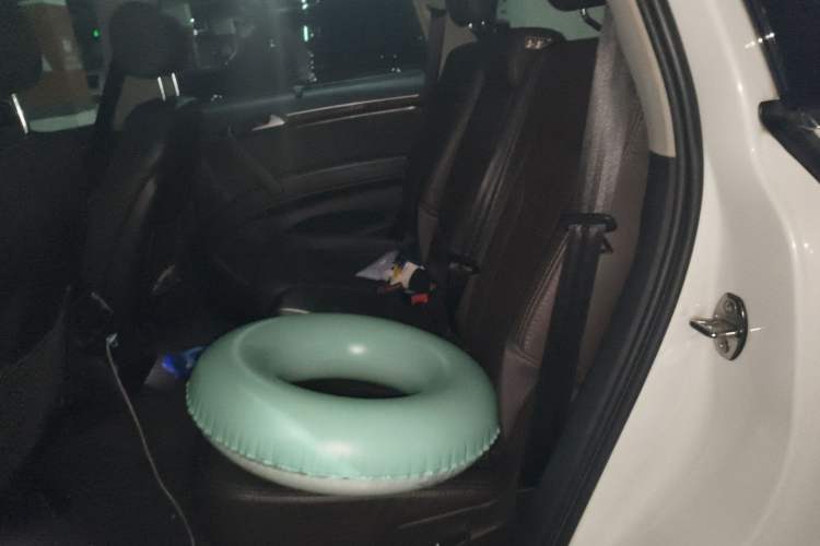 Used Audi Q7 2014 35 TFSI Ambition Edition Left Rear Seat