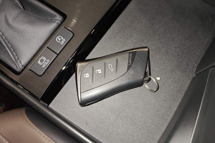 Used Lexus ES 2022 200 Excellence Edition