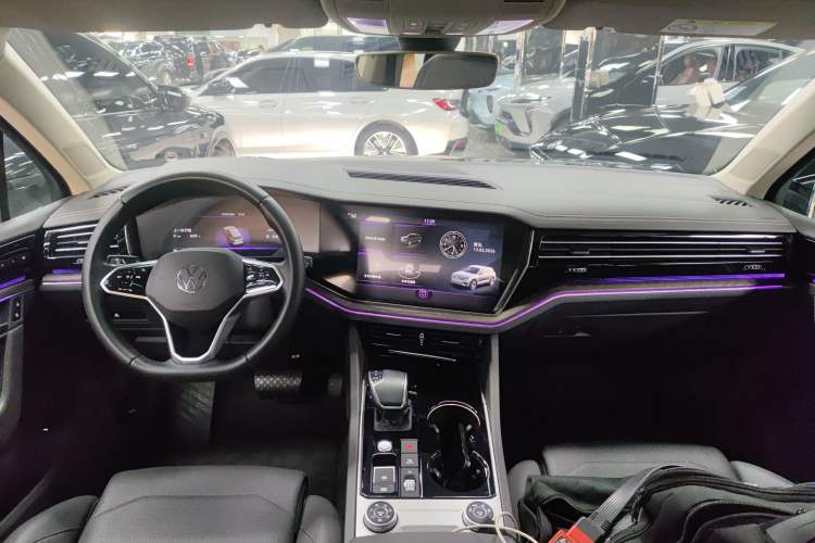 Used Volkswagen Touareg 2021 3.0 TSI Prestige Edition Classic Sport Package
