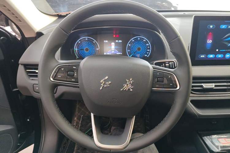 Used Hongqi E-QM5 2022 431 km Charge & Enjoy Edition