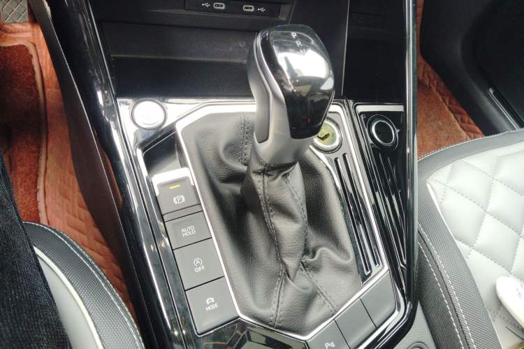 Used Volkswagen Tayron 2023 280TSI Two-Wheel-Drive Luxury Plus Advanced Version