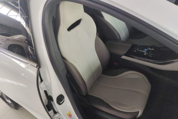 Used BYD Qin PLUS 2024 HONOR Edition DM-i 55KM Leading Model