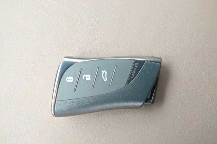 Used Lexus ES 2025 200 Premium Edition
