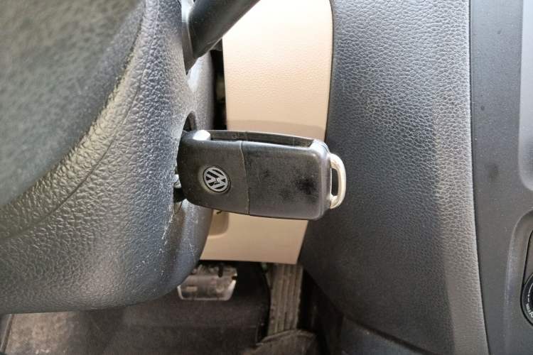 Used Volkswagen Sagitar 2014 Revised Version 1.6L Automatic Comfort Edition Vehicle Key