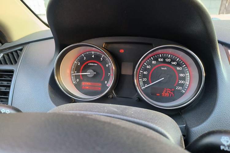 Used Bestune B50 2013 1.6L manual luxury version
