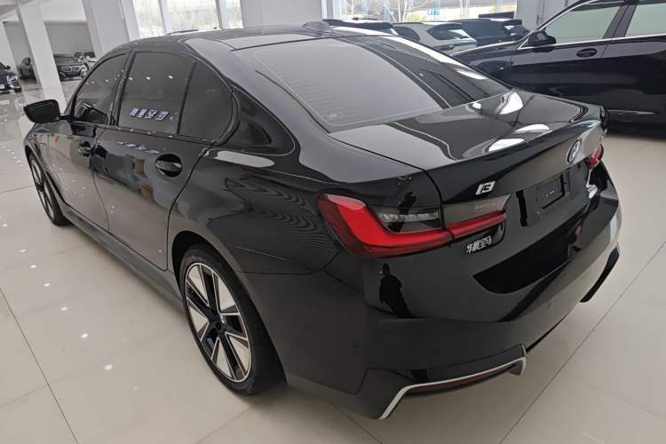 Used BMW i3 2025 eDrive 40 L Midnight Sports Package