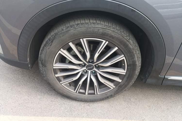 Used JETOUR X70 PLUS 2023 1.6T DCT Stronger 5-Seater
