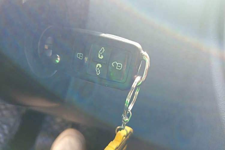 Used Volkswagen Multivan 2012 2.0 TSI Four-Wheel Drive Deluxe Edition Vehicle Key