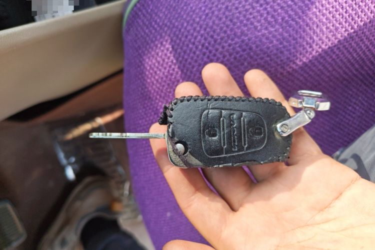 Used Hyundai Verna (older generation) 2016 1.4L Automatic Smart GLS Vehicle Key