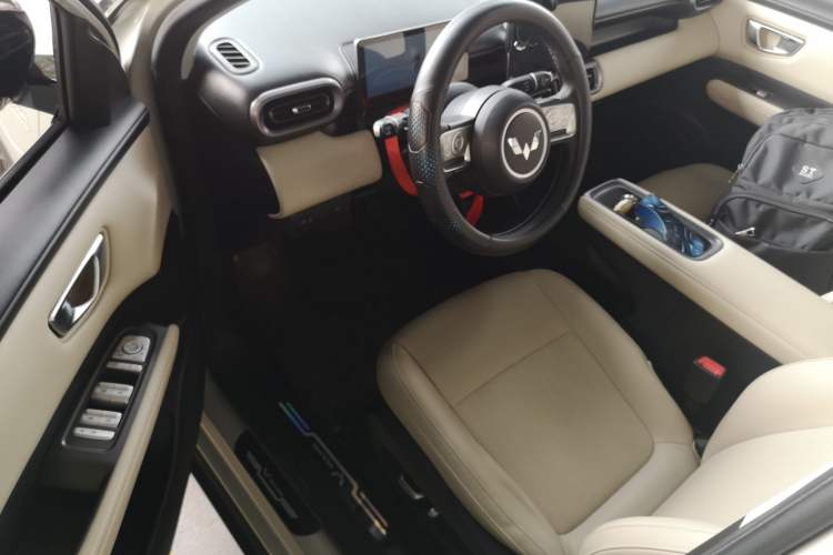 Used Wuling Bingo PLUS 2024 401 km Range 5-Seater Version Driver Seat