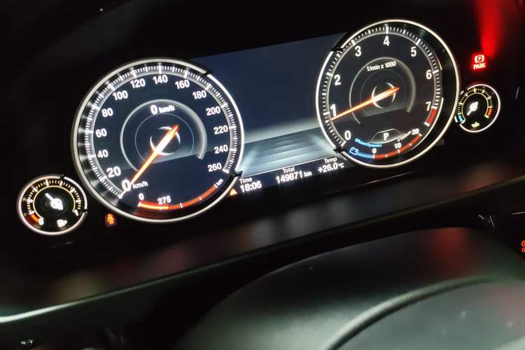 Used BMW X5 2015 xDrive28i
