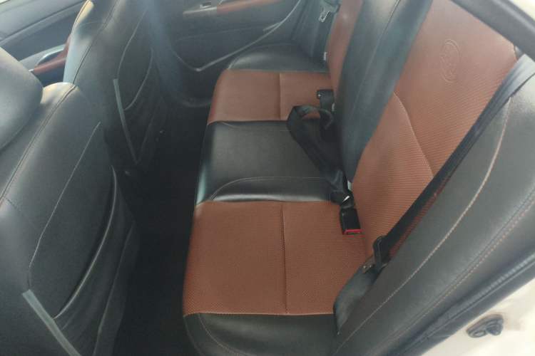 Used BYD F3 2015 Energy-Saving Edition 1.5L Manual Luxury Model Left Rear Seat