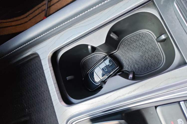 Used Chery Arrizo 8 2023 High-Performance Edition 2.0T DCT Powerfully Equipped
