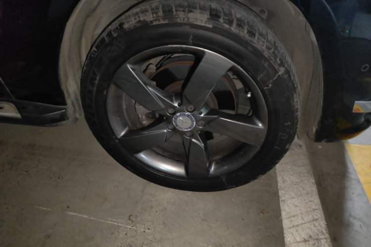 Used Mercedes-Benz GLK-Class 2013 GLK 300 4MATIC Dynamic Sunroof Model