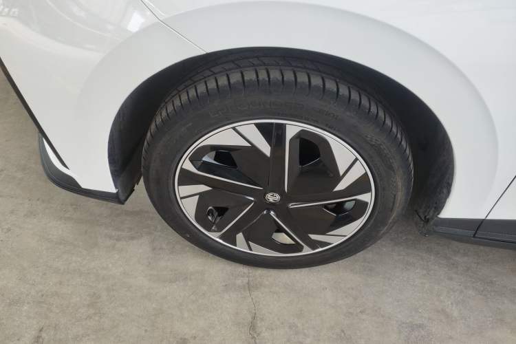 Used MG 4 EV 2023 415 km Range Sea-Faring Champion Edition
