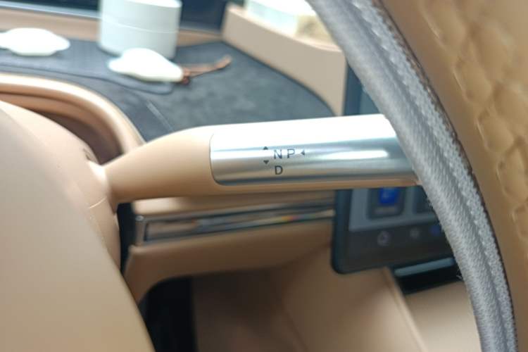 Used Hima Luxeed R7 2024 All-Electric 802 km Max
