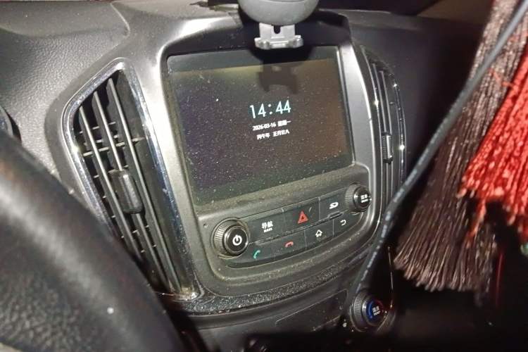 Used Baojun 560 2016 1.8L Manual Luxury Edition
