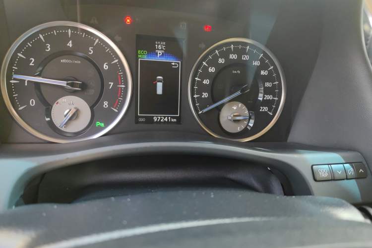 Used Toyota Alphard 2015 3.5L Prestige Edition Odometer Close Up