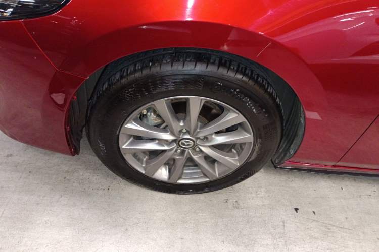 Used Mazda 3 Axela 2021 1.5L Automatic ZhiMei Edition Left Front Wheel Hub