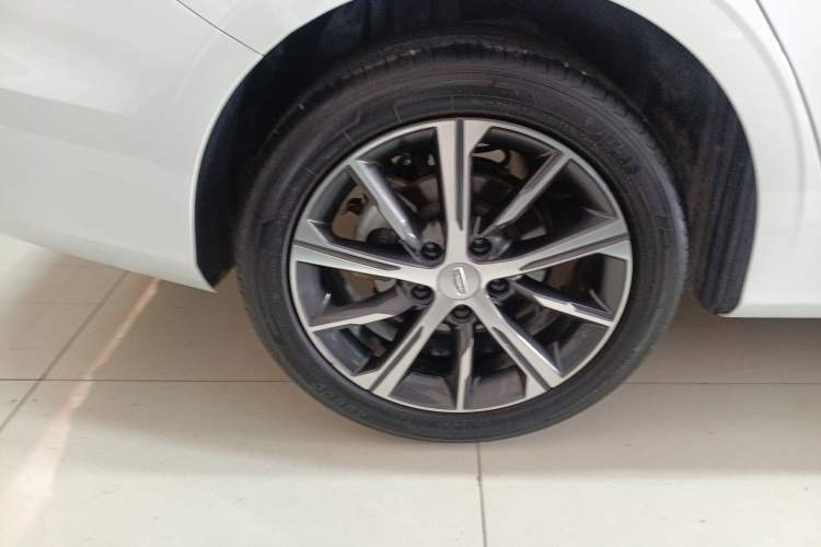 Used Geely Auto Emgrand 2022 4th Generation 1.5L CVT Flagship Model
