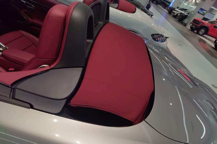 Used Porsche 718 2022 Boxster 2.0T Headliner