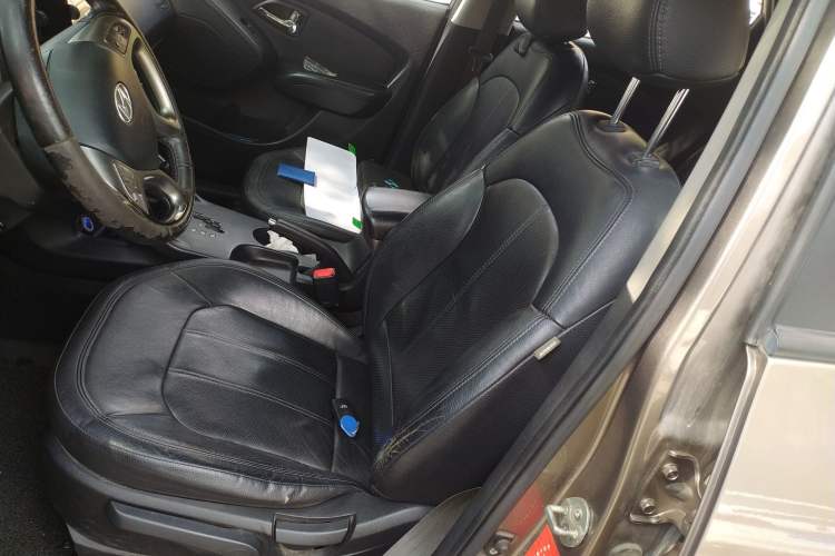 Used Hyundai ix35 2010 2.0L Automatic Two-Wheel Drive Elite Edition GLS