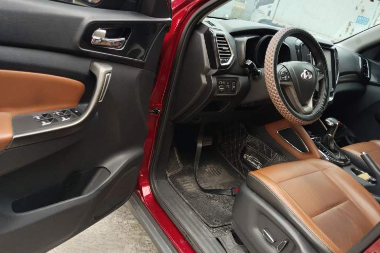 Used Oshan CX70 2017 CX70T 1.5T Automatic Zunqing Edition
