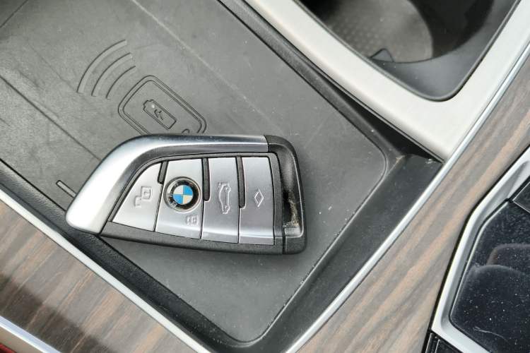 Used BMW X5 2022 Restyled xDrive 40Li M Sport Package Vehicle Key