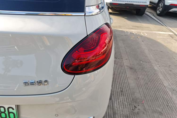 Used Wuling Bingo 2024 333 km Enjoyment Version Right Rear Taillight