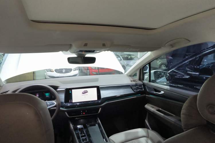 Used Volkswagen Viloran 2024 330TSI Luxury Edition