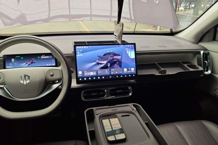 Used Leapmotor B10 2025 510 Joyful Edition Audio And AC Panel