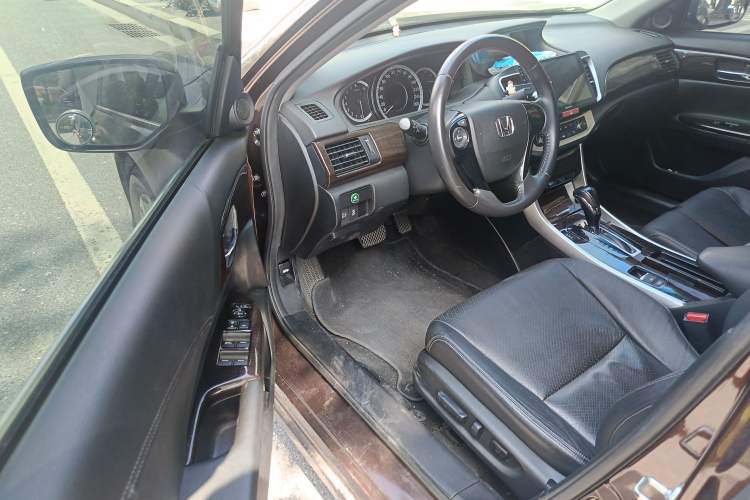 Used Honda Accord 2015 2.0L LXS Elite Edition
