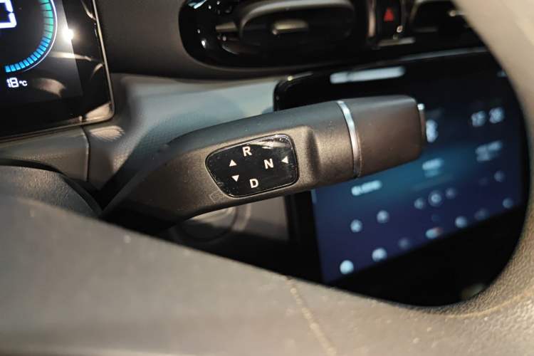 Used Leapmotor T03 2024 200 Lite Edition Gear Lever