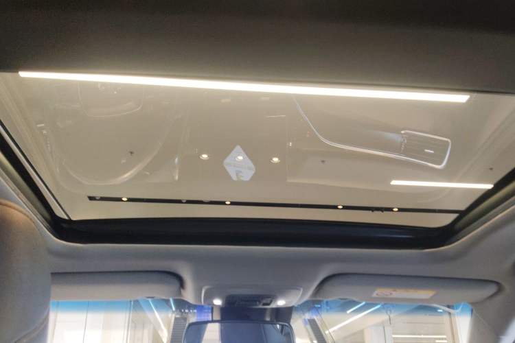 Used Toyota Camry 2023 2.5G Luxury Edition Headliner